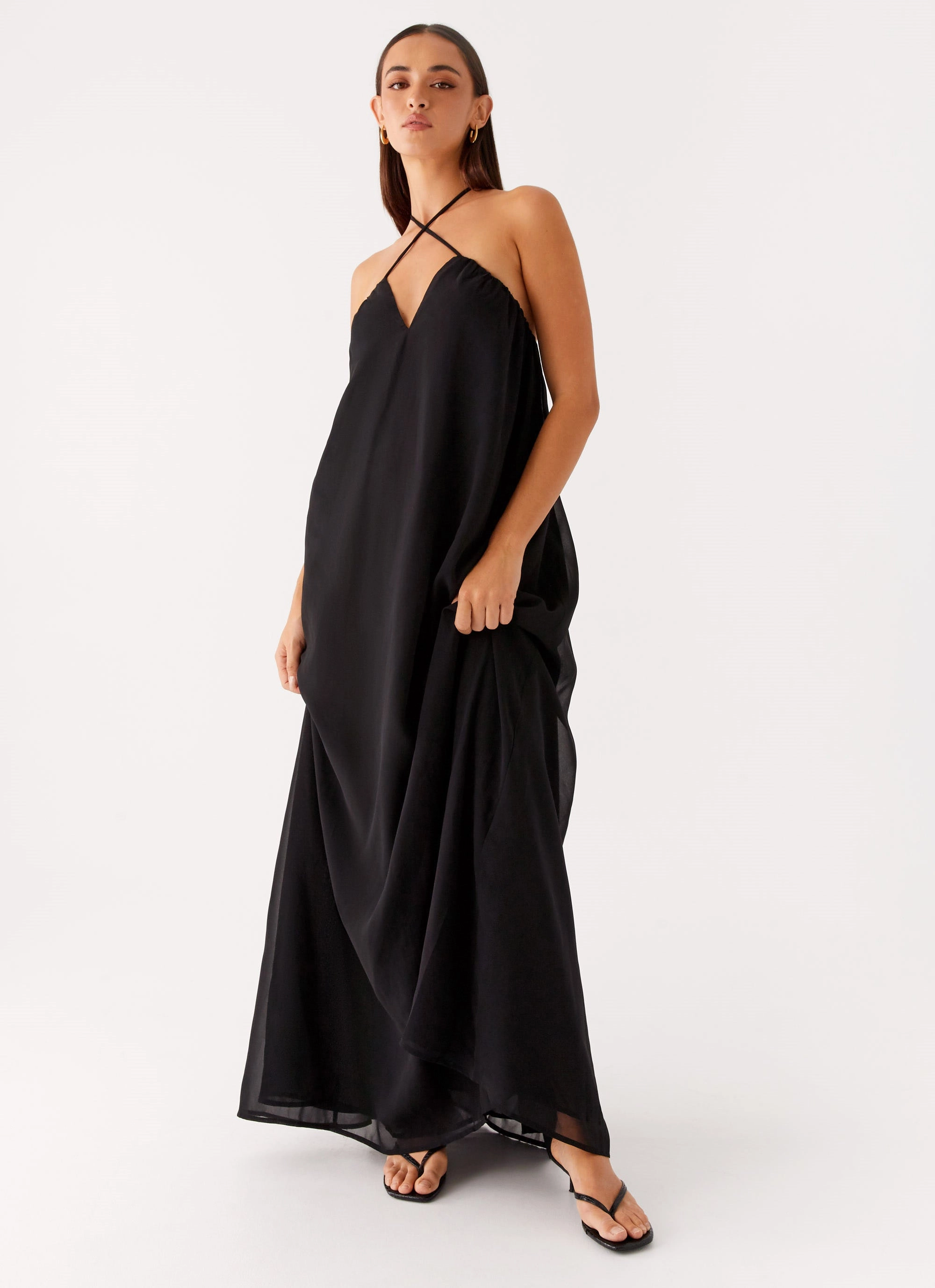 Flowy Cut Saba Maxi Dress - Black
