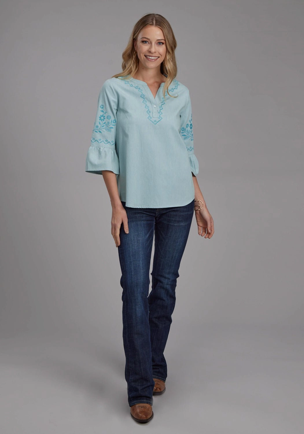 Wrinkle Resistant Material Modern Fit Roper Womens Floral Bell Sleeve Blue 100% Cotton S/S Blouse