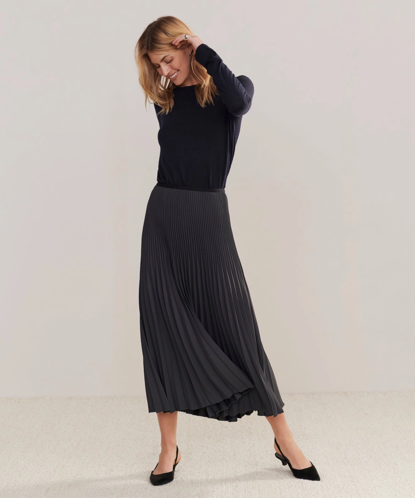 Pleated Skirt Stretchy Material Walk Friendly