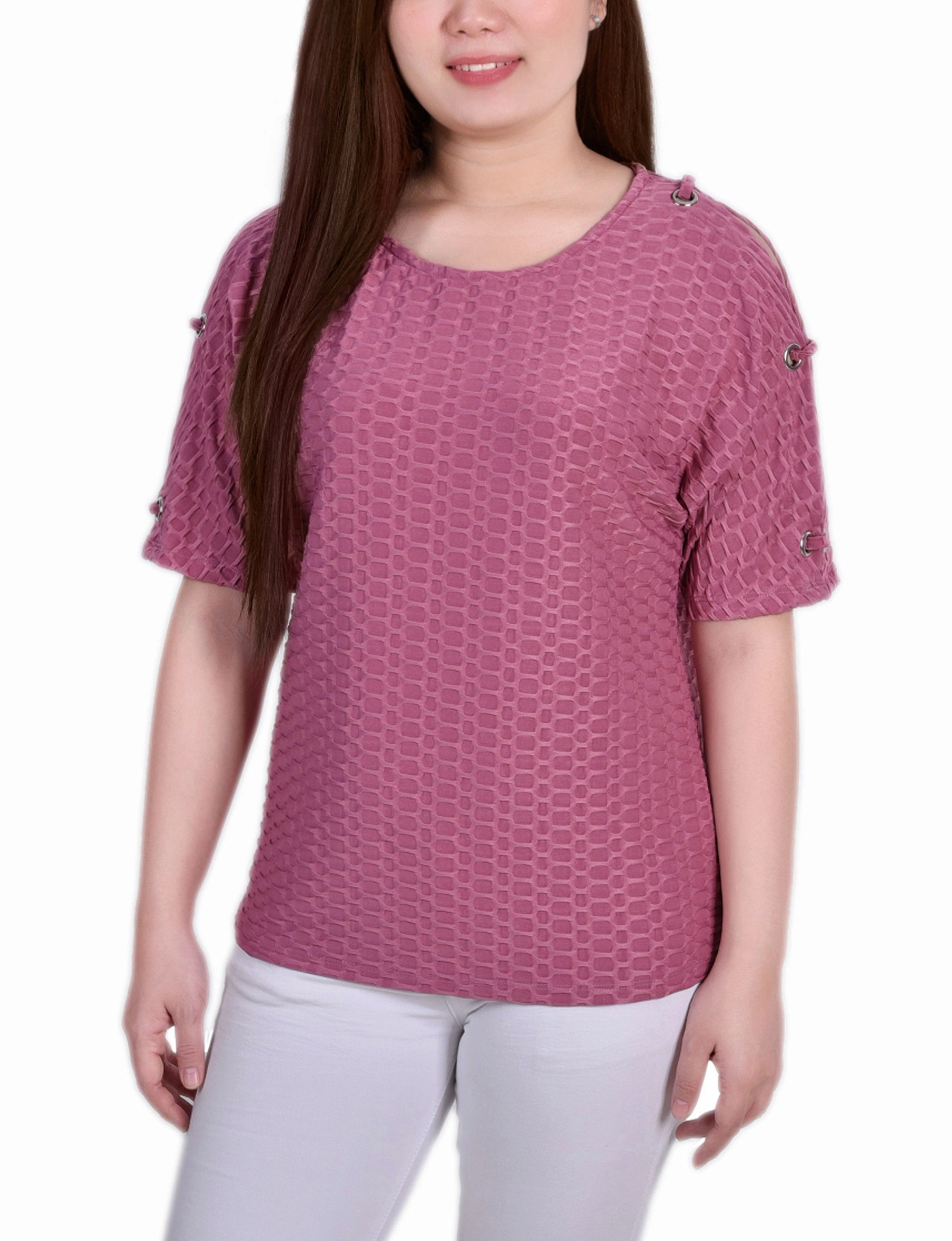 Short Sleeve Honeycomb Textured Grommet Top Hypoallergenic Lining
