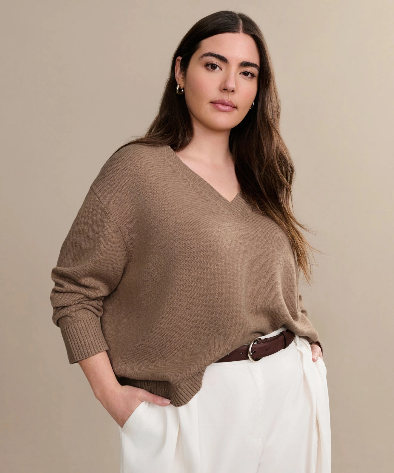 Overlock Edge Finish Non Restrictive Silhouette Simone V-Neck