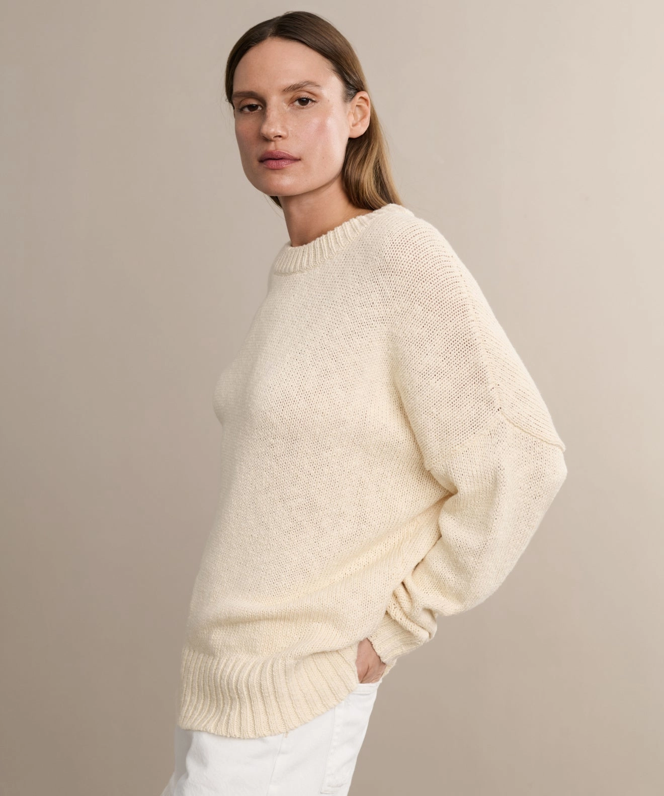 Airy Feel Reinforced Hemline Cruise Cocoon Crewneck
