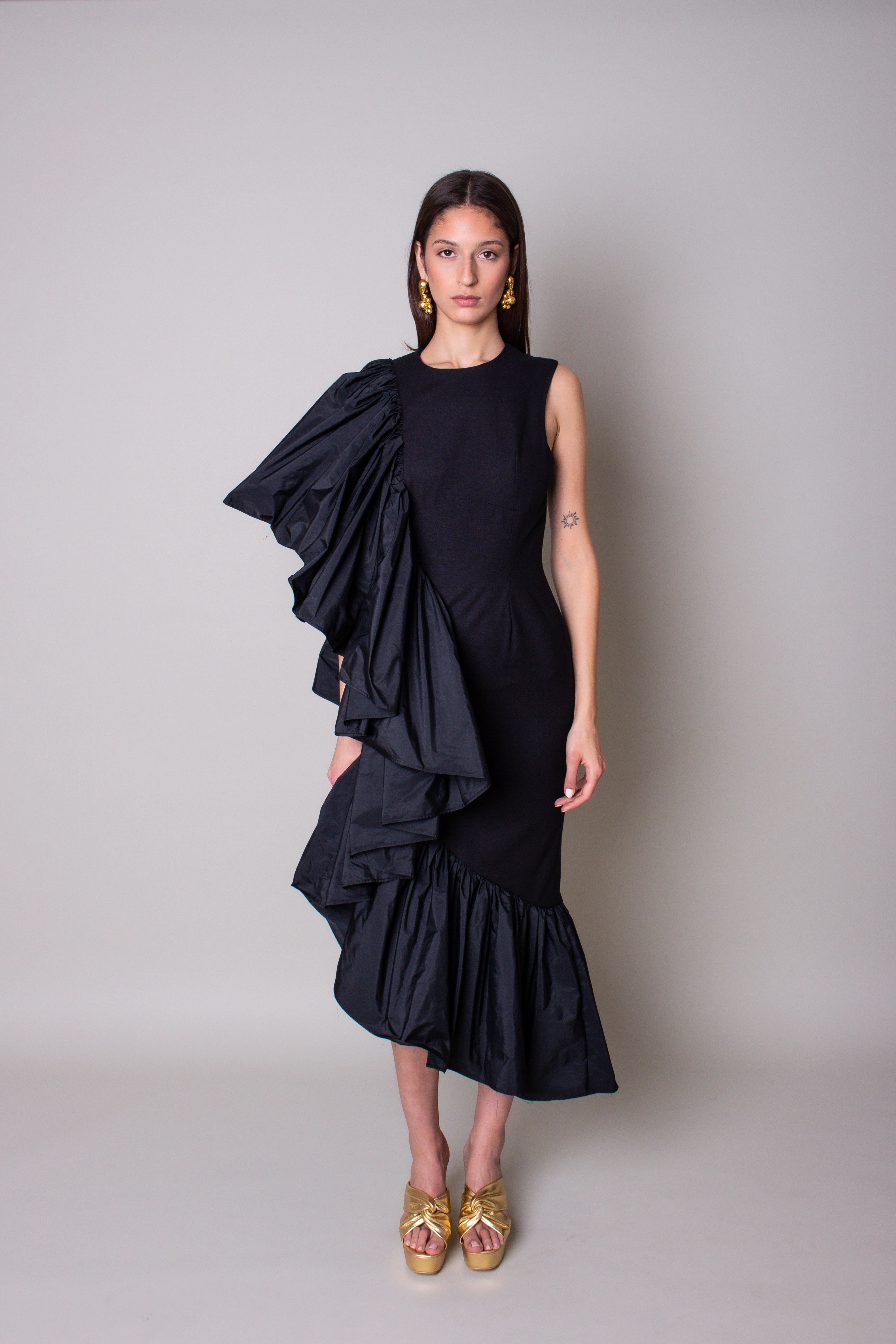 Sleek and Simple Balanced Look Soleil Des Tropiques Dress