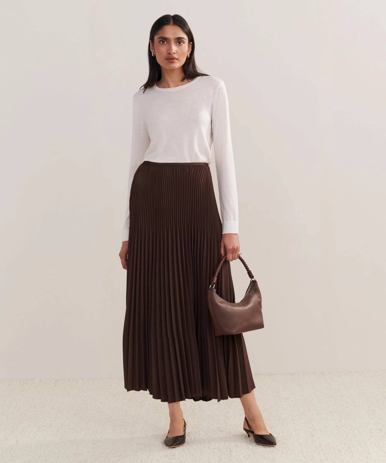 Pleated Skirt Wind Resistance