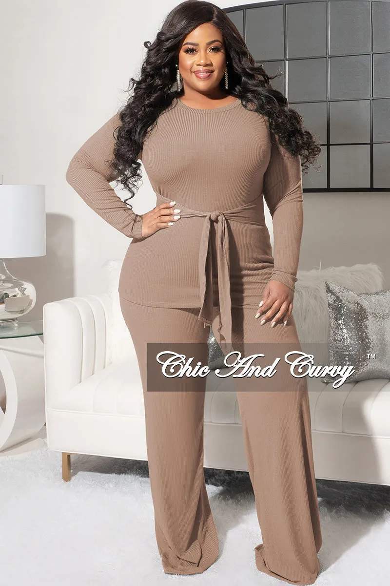 Utility Fit Friction Resistant Fabric Final Sale Plus Size 2pc Ribbed Long Sleeve Top and Pants Set in Mocha