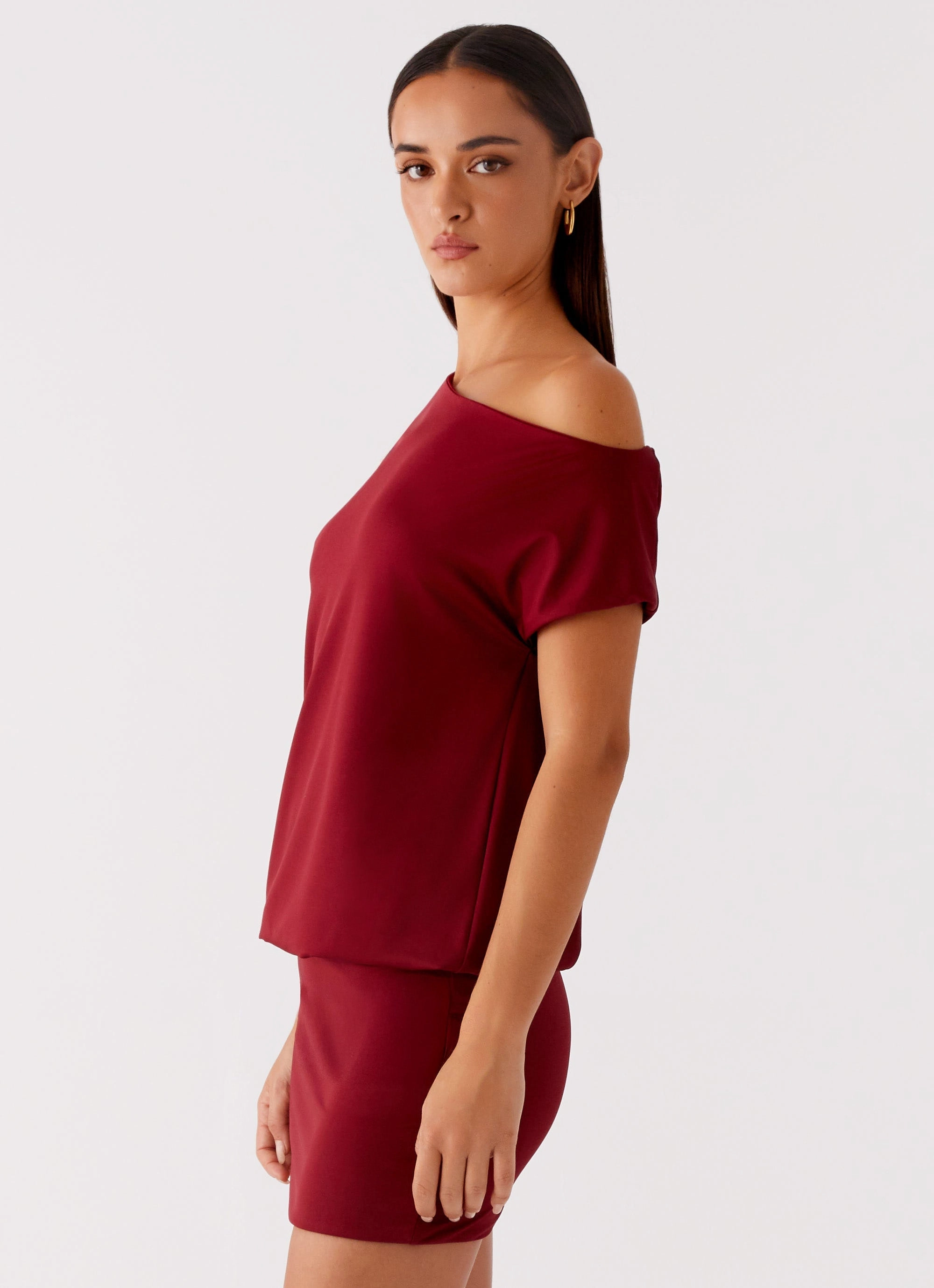Paulie Mini Dress - Maroon Matte-Lining Figure-Skimming