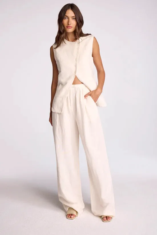 Airflow Weave Pattern Reflective Trim Sundays Isolde Vest