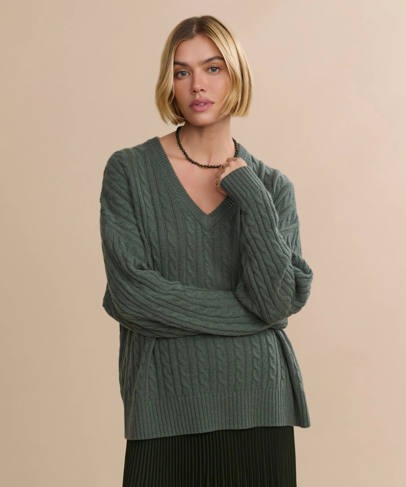 Nell V-Neck Sweater Light material