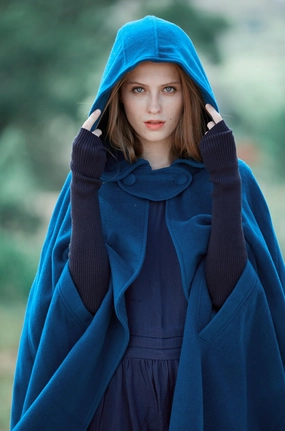 Light Drape Lightweight Form The New Yorker | Hooded Cashmere Cape