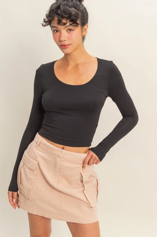 Brushed Interior Ventilated Panel Design Jenna Scoop Neck Long Sleeve Crop Top