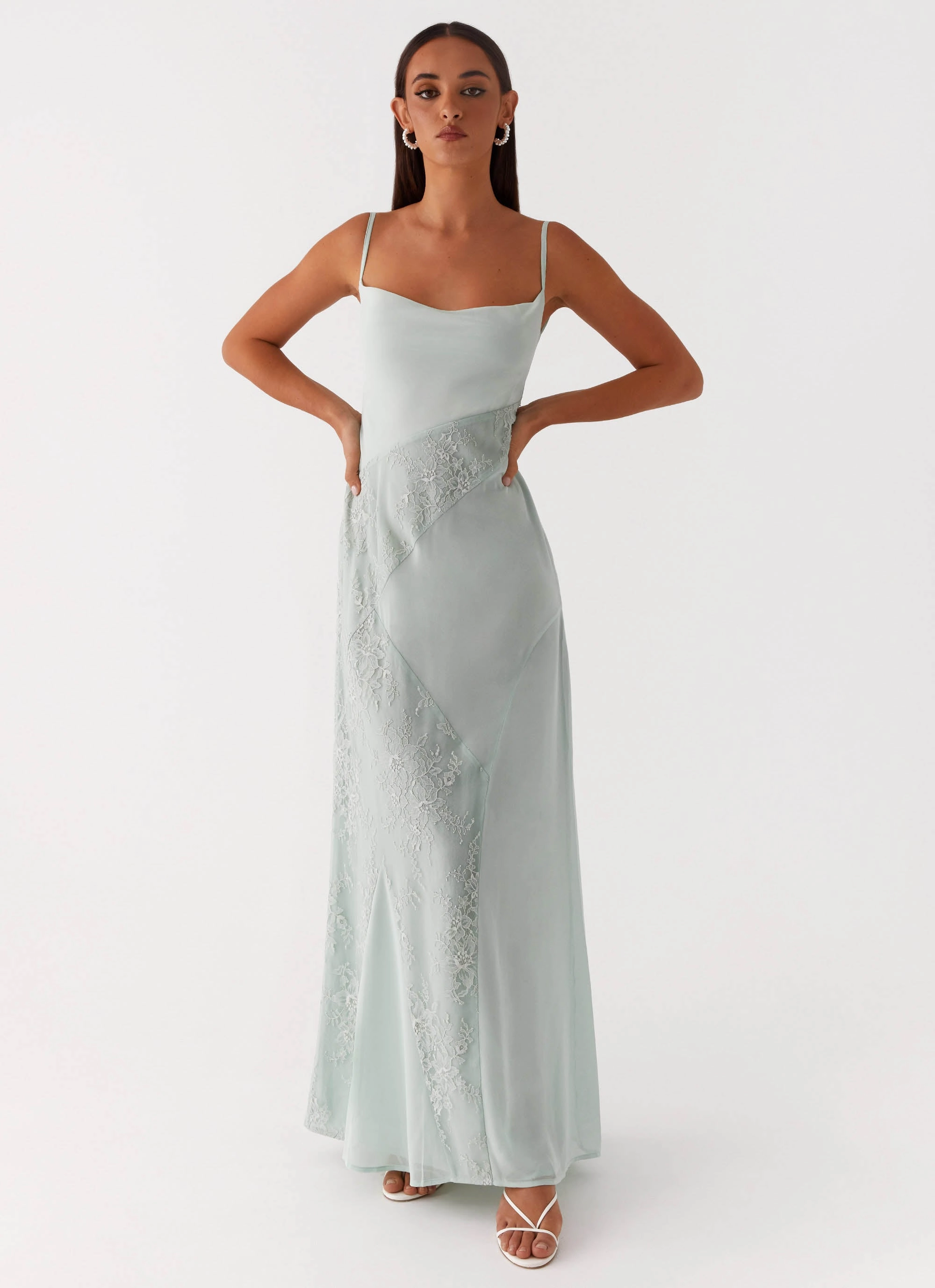 Gabriana Maxi Dress - Sage Curve-Enhancing Casual Chic Wear