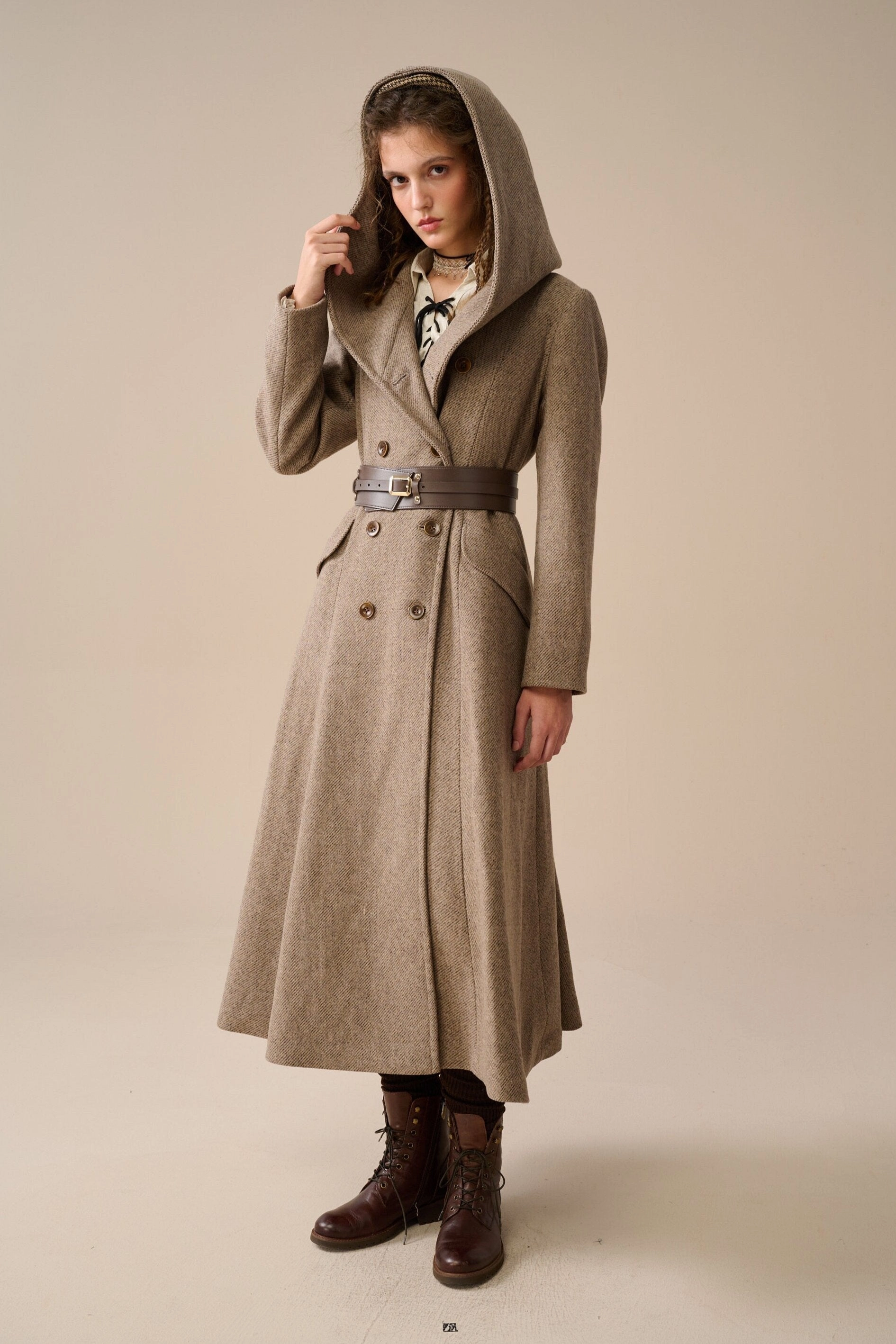 Mid layer Machine washable Trista 24 | 100% twill wool hooded coat