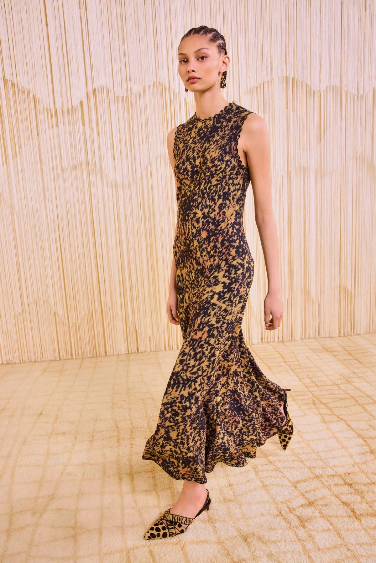 Ulla Johnson Clea Sleeveless Bias Long Dress Scoop-Neck Easy-to-style casual dress