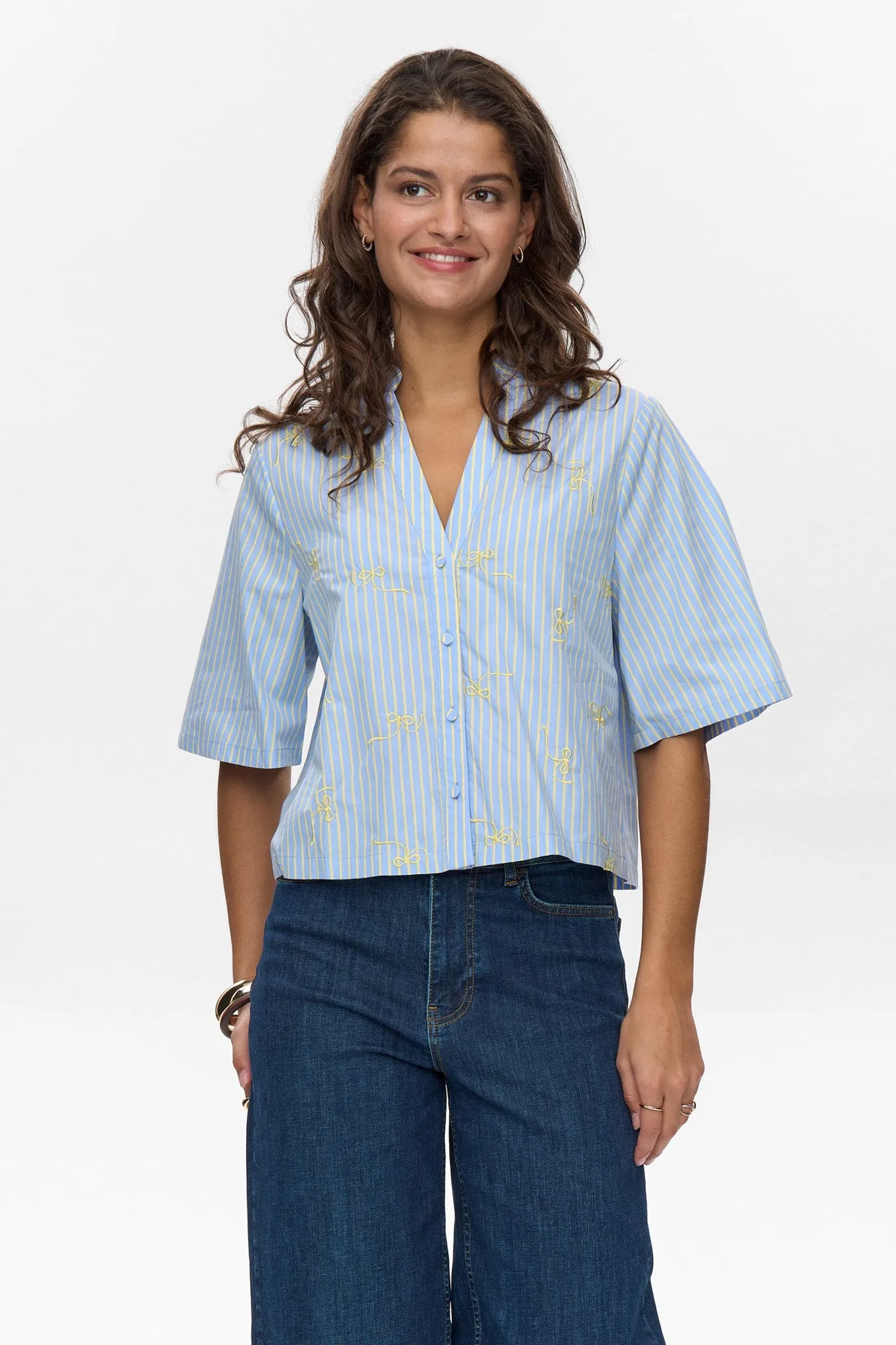 NUMELANIE SS SHIRT - Hydrangea TwillWeave High Neckline Structure