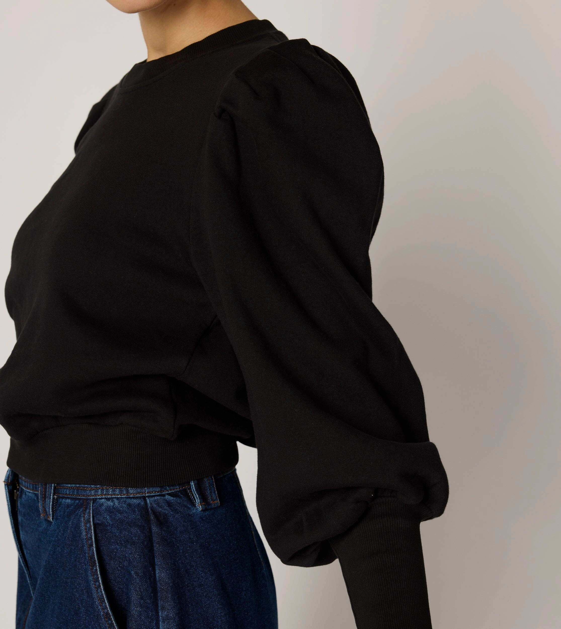 Indi Sweatshirt | Black WrinkleResistant Light Reflective Printing