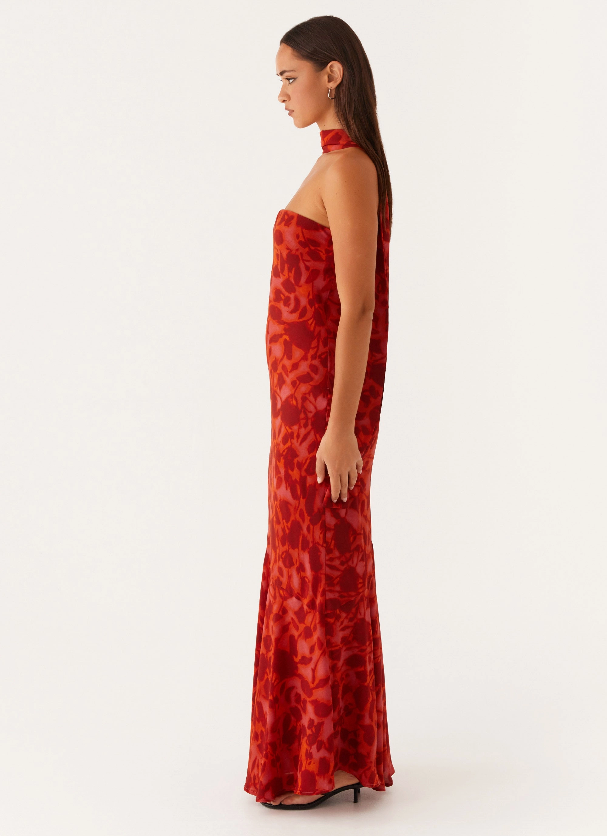 Minimal Vibes Designer Label Under The Pagoda Maxi Dress - Deep Red Floral Sharp Touch