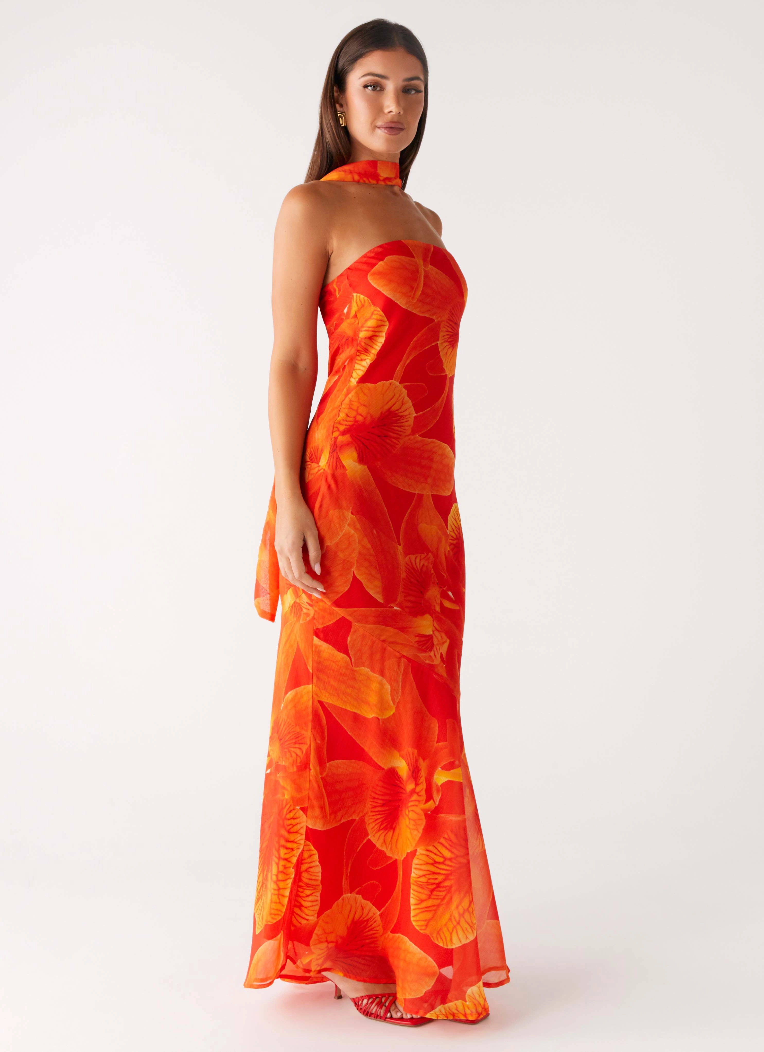 Natural Look Under The Pagoda Maxi Dress - Orange Floral Smart Energy