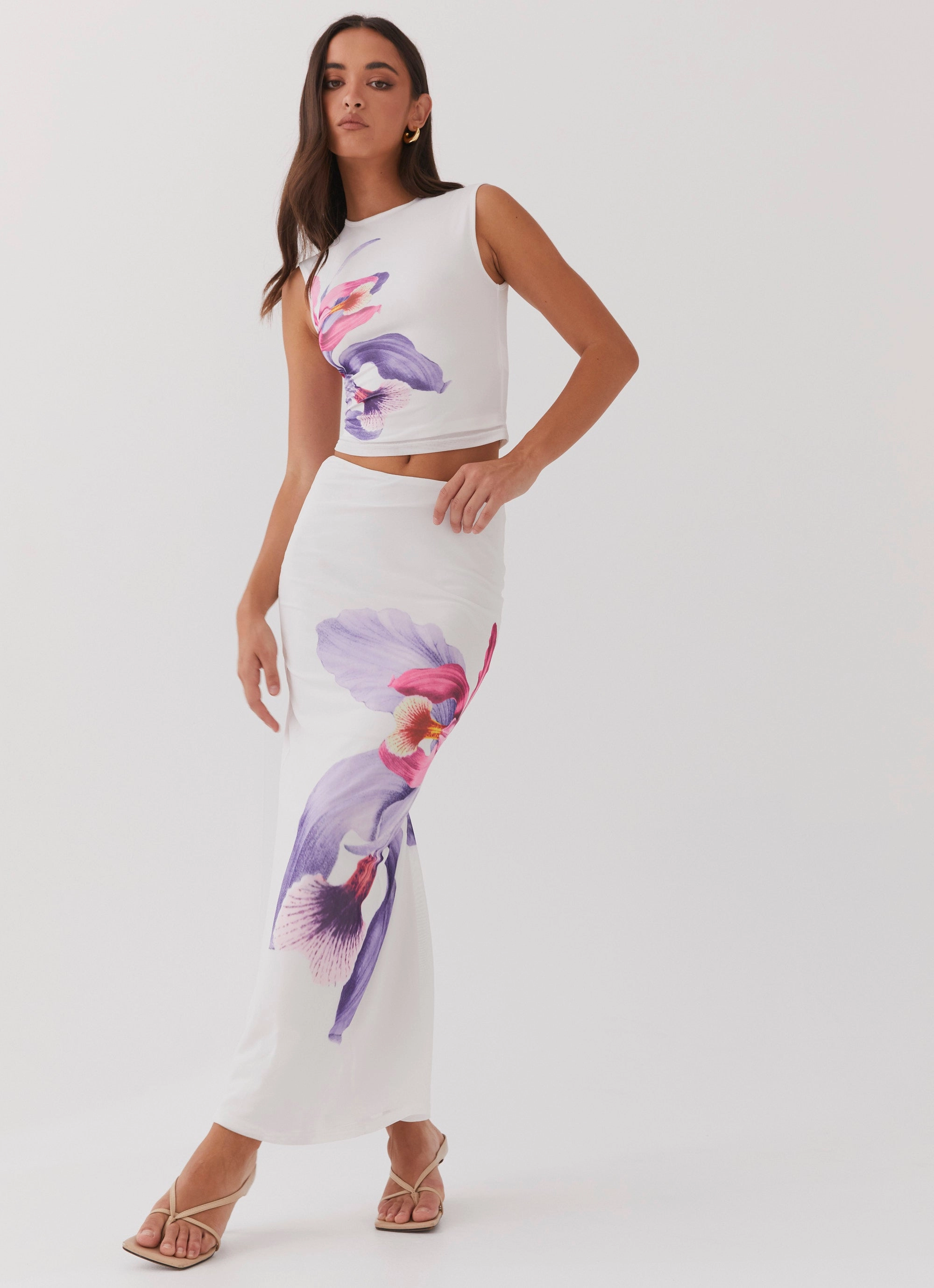 Suede Feel Front Slit Waiting For Dawn Mesh Maxi Skirt - White