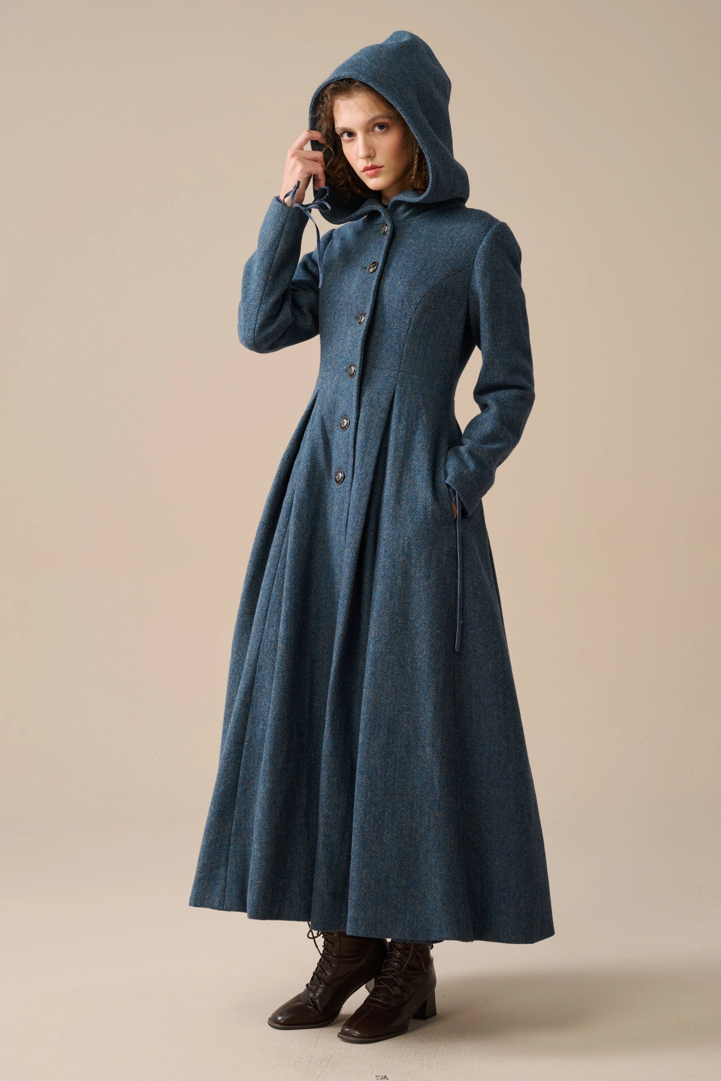 Drop Tail Hem My Fair Lady 26 | Hooded Wool Coat