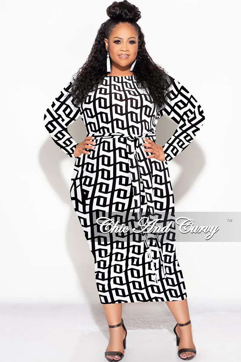 Final Sale Plus Size BodyCon Dress in Black and White Design Print Flattering Fit Wear