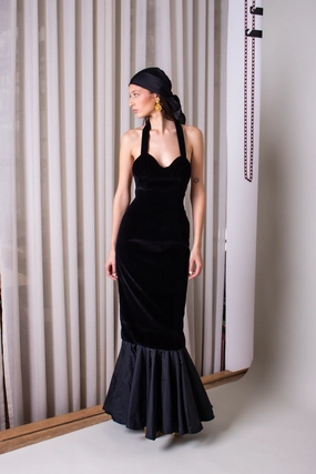 Mature Glam Contemporary Vibe Venezia Velvet Dress