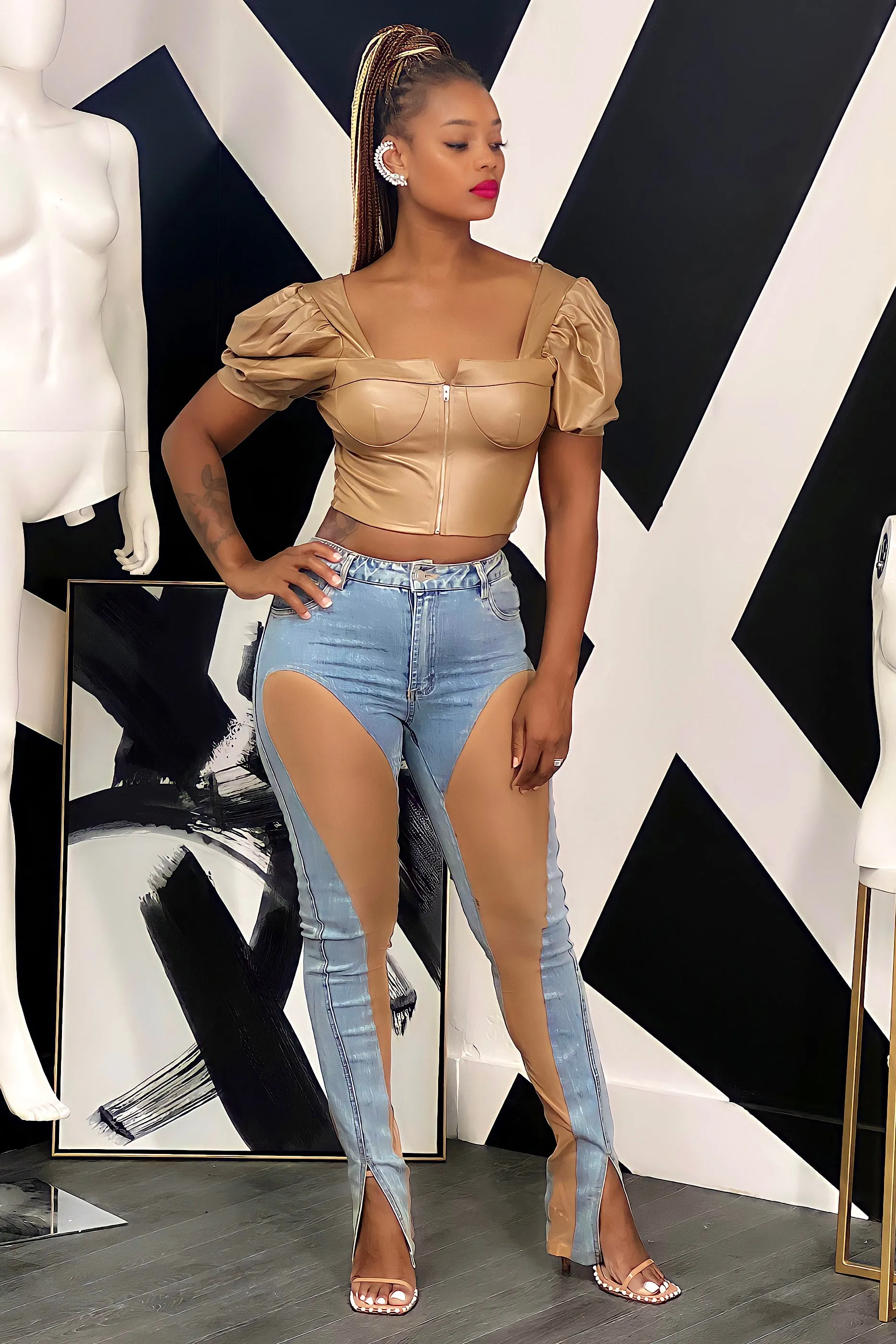 Victoria Puffy Sleeve Top Non Closure Collar