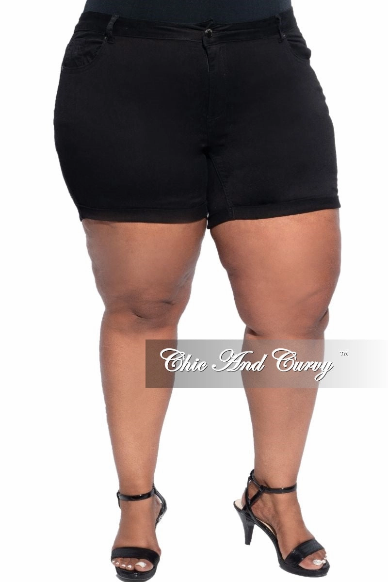 Urban Cool Simple Comfort Wear Final Sale Plus Size Shorts in Black