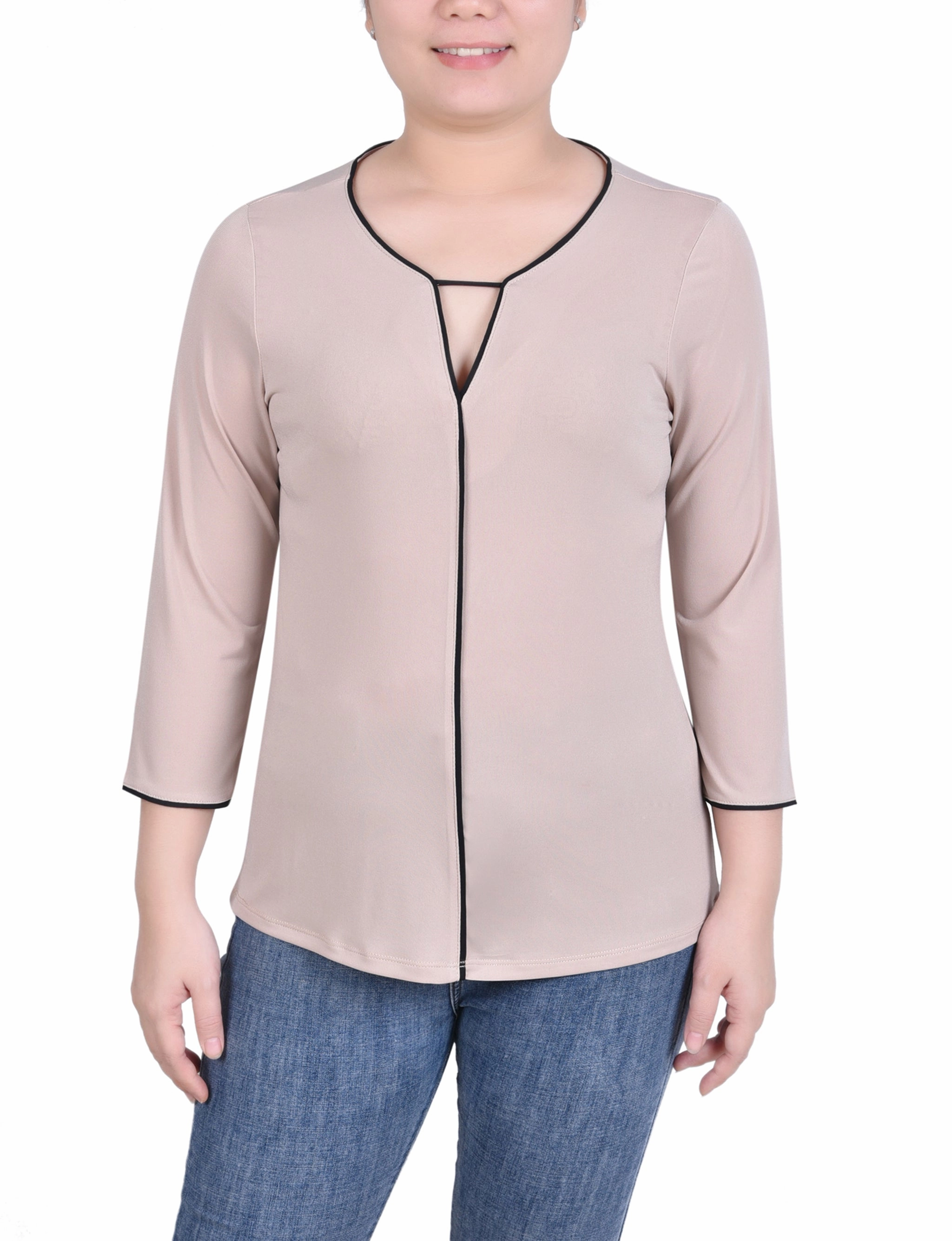 3/4 Sleeve Piped Top Minimalist Collar Lightweight Weave Material