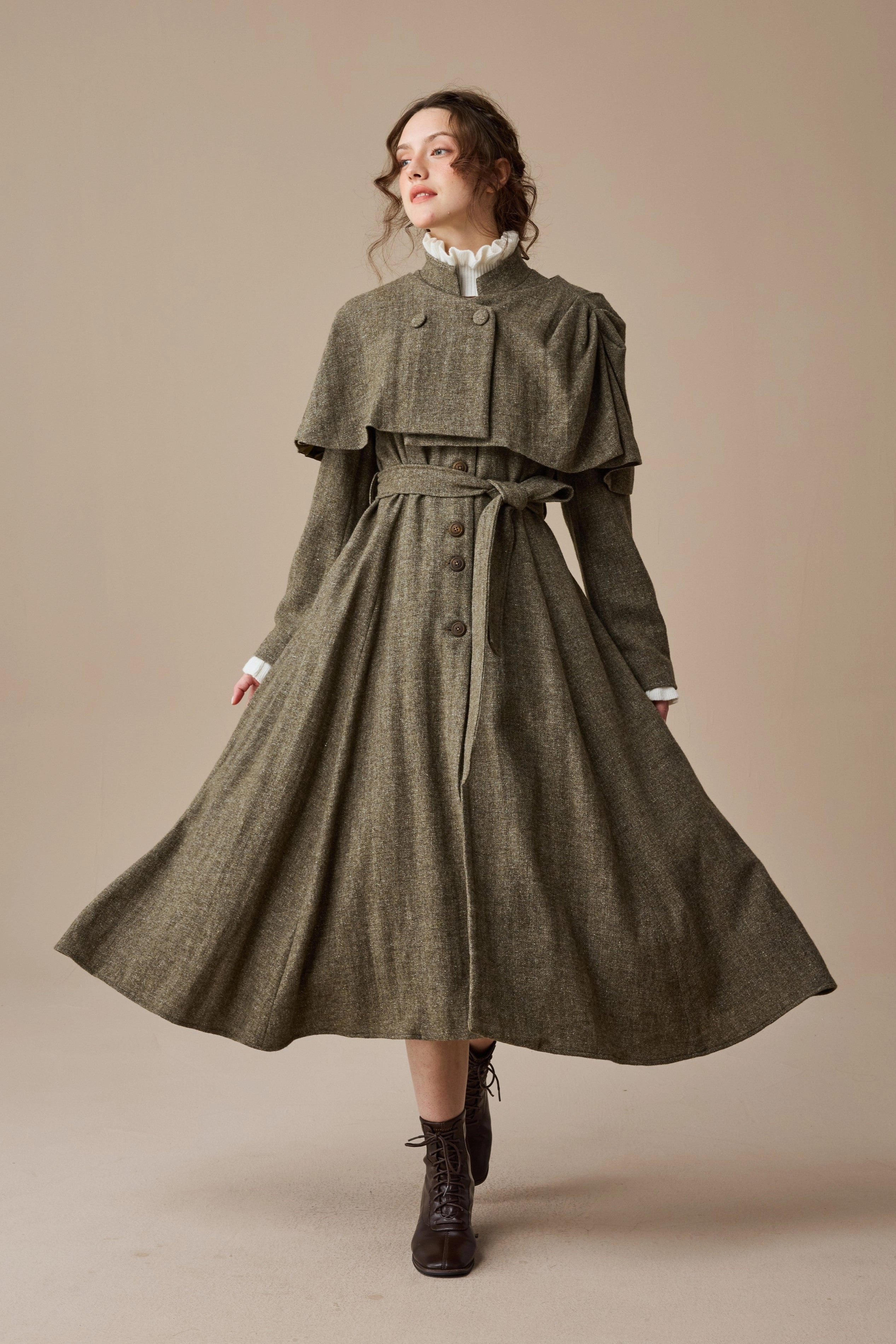 Wendy 15 | 100% Wool Dress & Cape (2 pieces) confident look