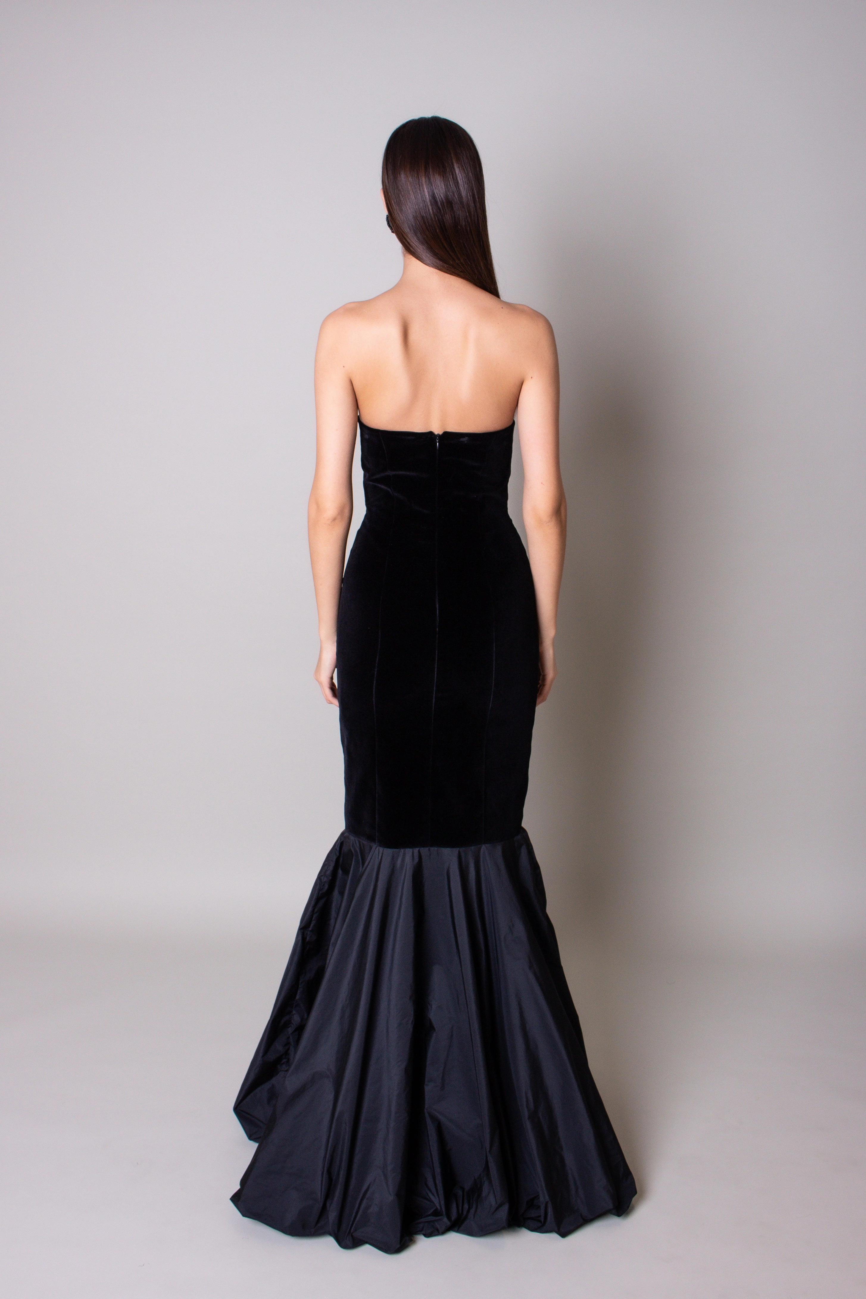 Polished Look Everyday-Use Vent Leger Velvet Dress