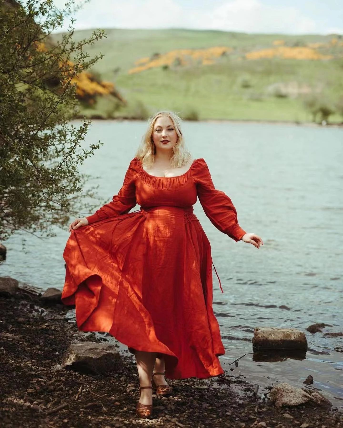 Fresh Trend Non Irritating Ylang 15 | maxi Lace-up linen dress